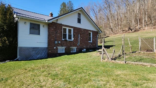 840 RICH VALLEY RD, EMPORIUM, PA 15834, photo 2 of 56
